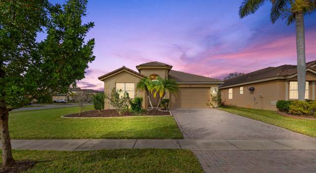Photo of 799 Bent Creek Dr, Fort Pierce, FL 34947