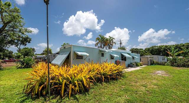 Photo of 1276 SW Tropical Ter, Stuart, FL 34997