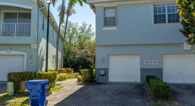Photo of 3197 Laurel Ridge Cir, Riviera Beach, FL 33404