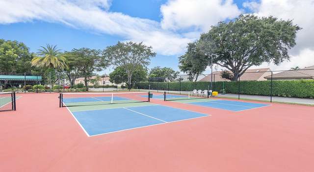 Photo of 8521 Golden Cypress Ct, Lake Worth, FL 33467