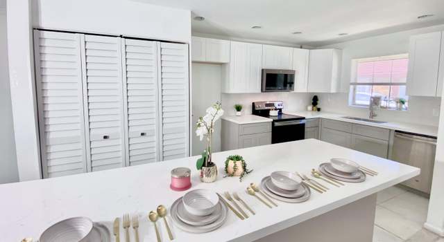 Photo of 1430 SW 25th Way Unit B, Boynton Beach, FL 33426