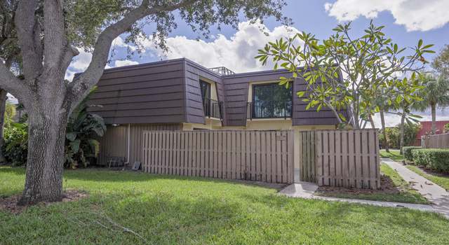 Photo of 807 8th Ct, Palm Beach Gardens, FL 33410