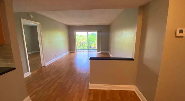 Photo of 490 NW 20th St #314, Boca Raton, FL 33431