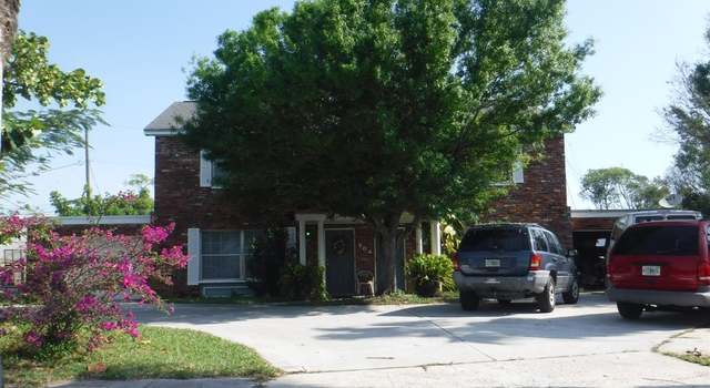 Photo of 504 Mayflower Ln, Fort Pierce, FL 34950