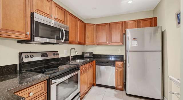 Photo of 480 NW 20th St #301, Boca Raton, FL 33431
