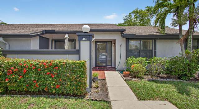 Photo of 360 Quebec Ct, Royal Palm Beach, FL 33411
