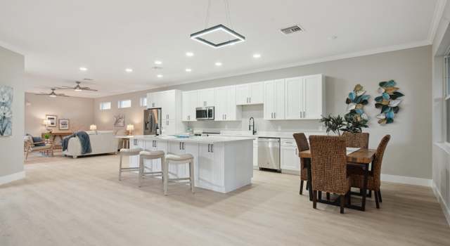Property at 1018 Carolina Cir SW, Vero Beach, FL 32962, 3 beds, 3 baths