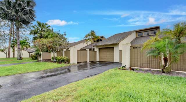 Photo of 12612 Shady Pines Ct, Wellington, FL 33414