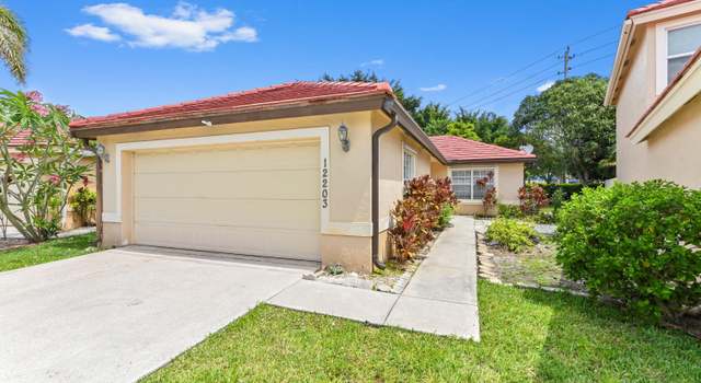 Photo of 12203 Brisbane Ln, Wellington, FL 33414