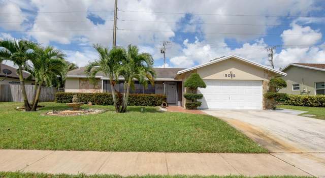 Photo of 5015 N Woodstone Cir N, Lake Worth, FL 33463