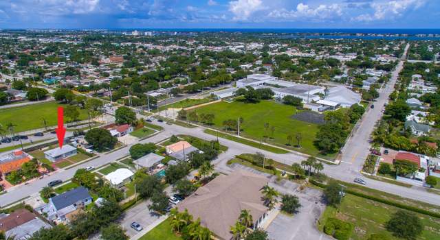 Photo of 911 Churchill Rd, West Palm Beach, FL 33405