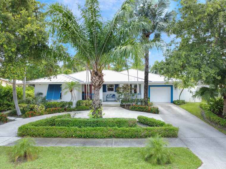 Photo of 1709 18th Ave N Lake Worth, FL 33460