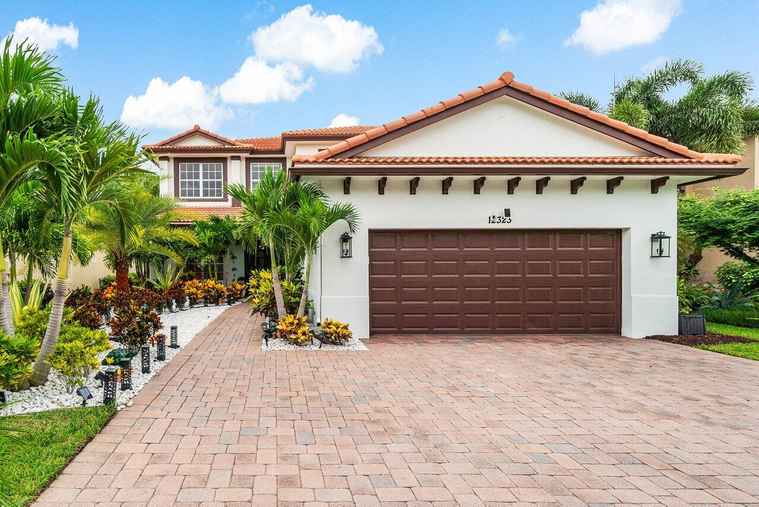 Photo of 12323 Aviles Cir Palm Beach Gardens, FL 33418