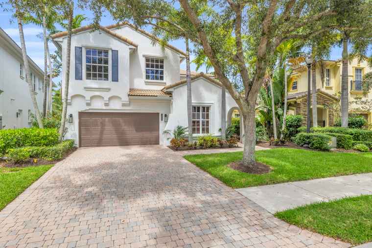 Photo of 1909 Flower Dr Palm Beach Gardens, FL 33410