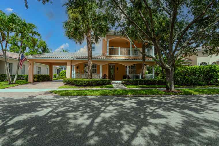 Photo of 230 San Remo Dr Jupiter, FL 33458