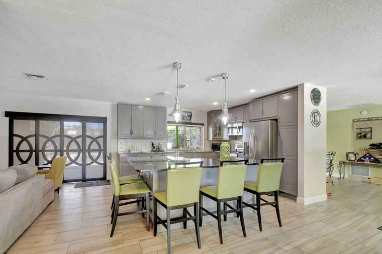 Photo of 3412 Lake Osborne Dr Lake Worth Beach, FL 33461