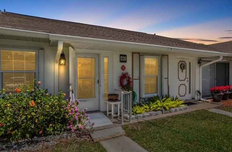 Photo of 1238 S Lakes End Dr Unit B Fort Pierce, FL 34982