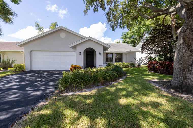 Photo of 10608 180th Pl S Boca Raton, FL 33498