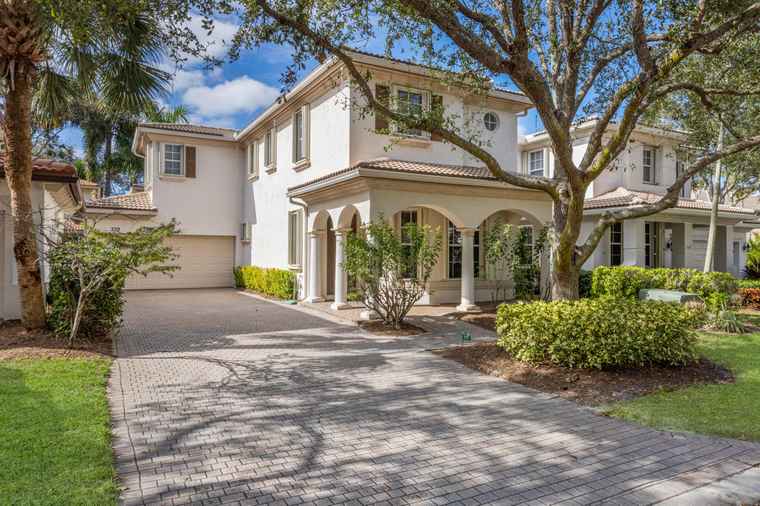 Photo of 339 October St Palm Beach Gardens, FL 33410