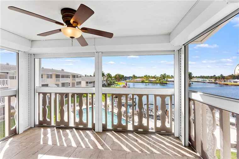 Photo of 700 Pine Dr #303 Pompano Beach, FL 33060