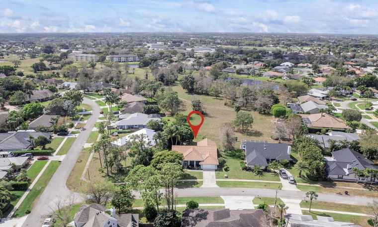 Photo of 1611 Yarmouth Ave Wellington, FL 33414