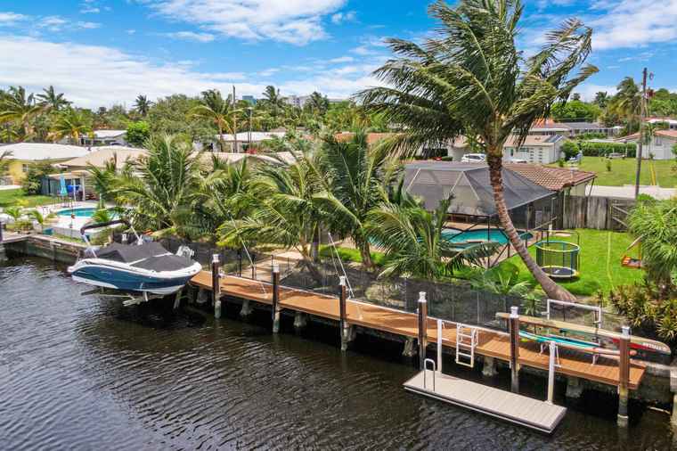 Photo of 1824 SW 4th Ave Pompano Beach, FL 33060
