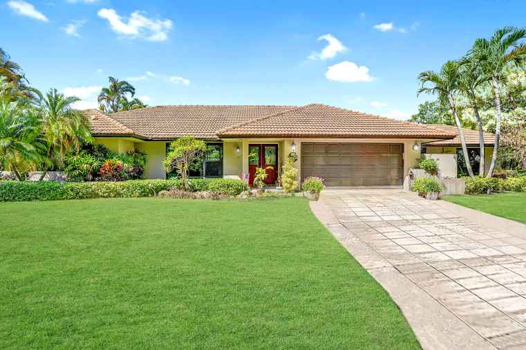 Photo of 12 Bannock Rd Palm Beach Gardens, FL 33418