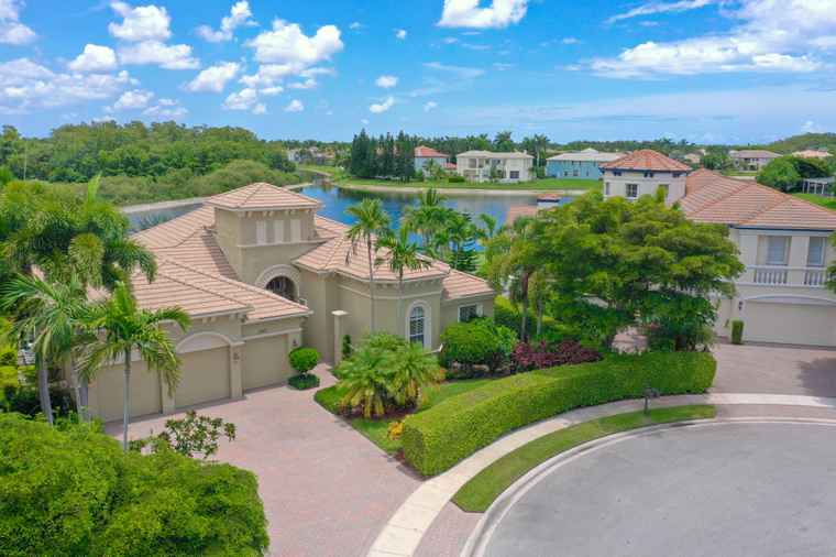 Photo of 2567 Treanor Ter Wellington, FL 33414