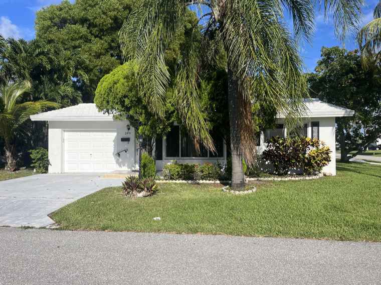 Photo of 2491 NW 2nd Ter Pompano Beach, FL 33064