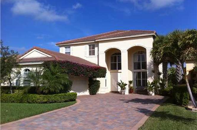 127 Via Condado Palm Beach Gardens Fl 33418 Mls Rx 3221316 Redfin 127 Via Condado Palm Beach Gardens Fl 33418