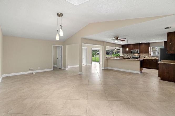 13315 Cross Pointe Dr, West Palm Beach, FL 33418 | MLS# RX ...