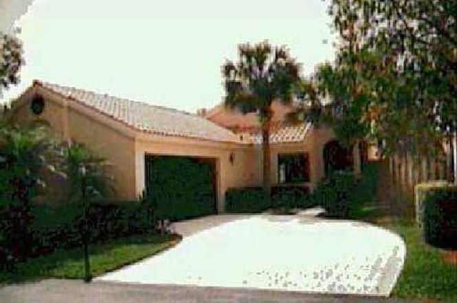 2602 LA Lique, Palm Beach Gardens, FL 33410