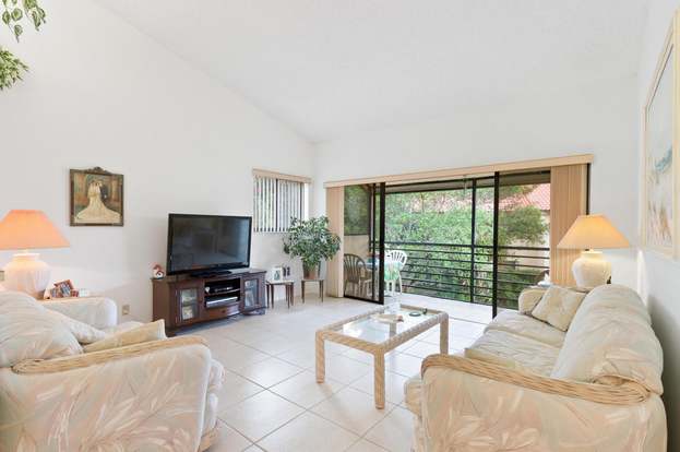 23 Via De Casas Sur 201 Boynton Beach Fl 33426 3 Beds 2 Baths