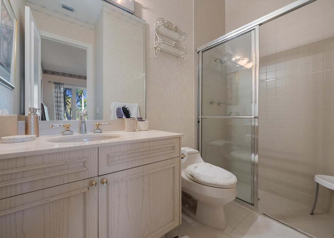 3220 Santa Barbara Dr, Wellington, FL 33414