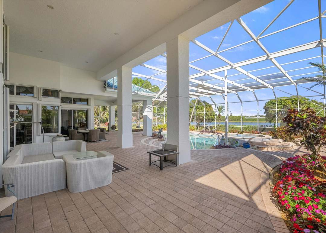 3220 Santa Barbara Dr, Wellington, FL 33414