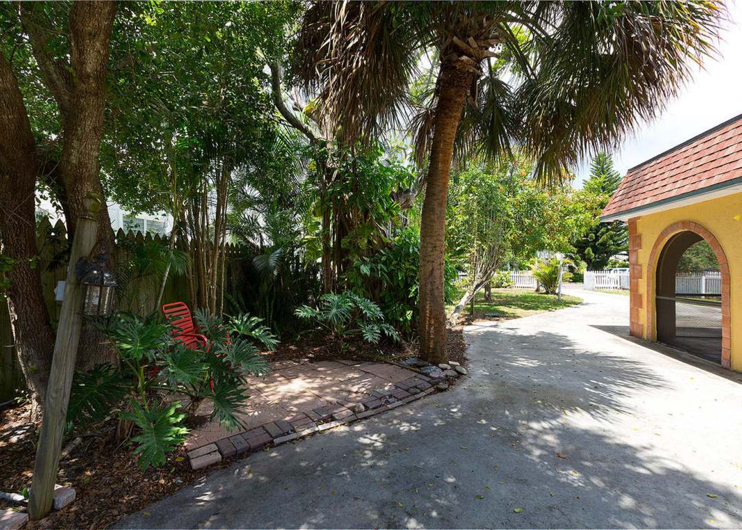 1228 N K St, Lake Worth, FL 33460