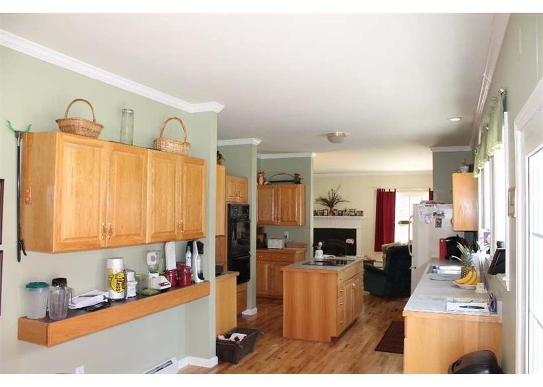 3756 W River Rd, Sidney Me 04330