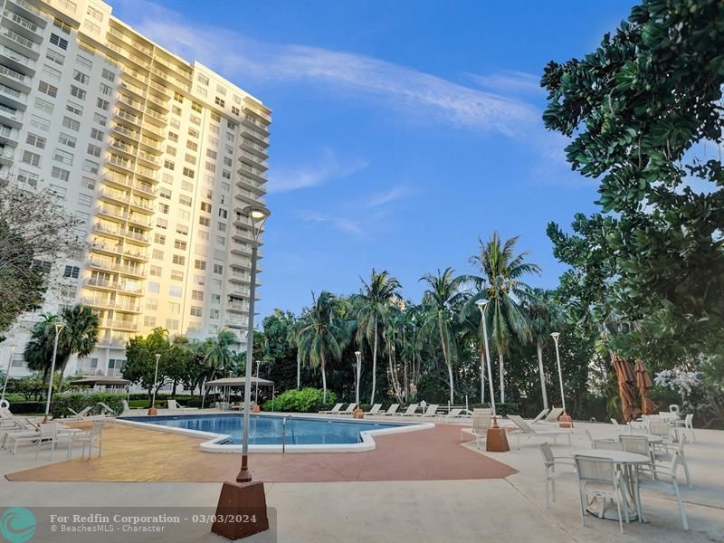 2801 NE 183rd St Unit 2105W, Aventura, FL 33160 | MLS# F10422587 | Redfin