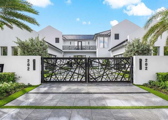 Property at 202 NW 7th St, Delray Beach, FL 33444, 5 beds, 5 baths