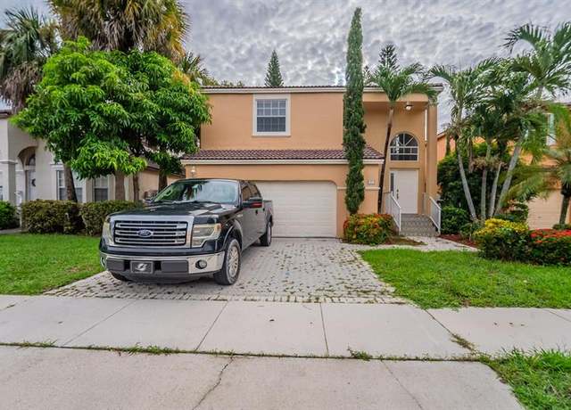 Property at 159 NW 152nd Ln, Pembroke Pines, FL 33028, 3 beds, 2.5 baths