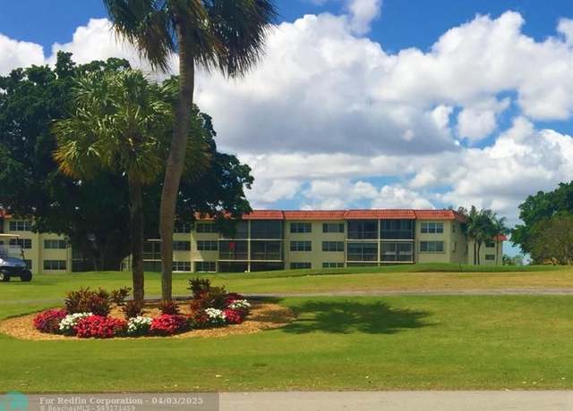 Property at 9420 S Hollybrook Lake Dr #305, Pembroke Pines, FL 33025, 2 beds, 1.5 baths