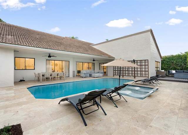 Property at 10877 NW 6th St, Coral Springs, FL 33071, 4 beds, 2.5 baths