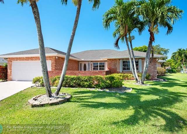 Property at 10893 Ventura Cir, Boynton Beach, FL 33436, 3 beds, 2 baths