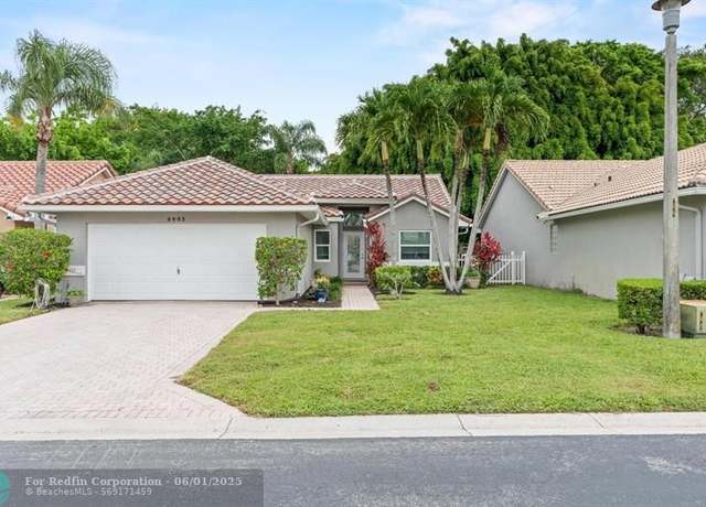 Property at 5403 Grande Palm Cir, Delray Beach, FL 33484, 3 beds, 2 baths