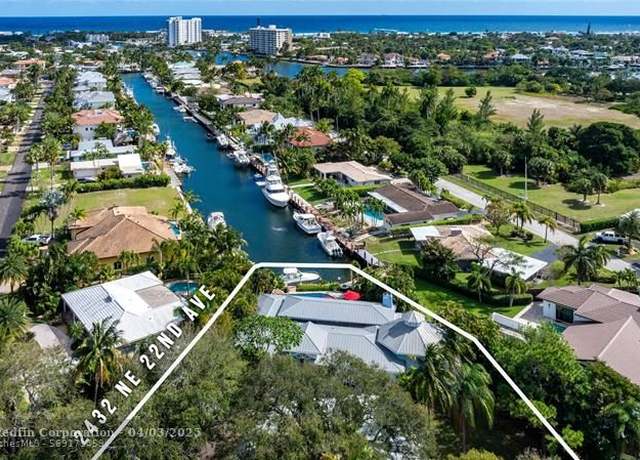 Property at 2432 NE 22nd Ave, Lighthouse Point, FL 33064, 4 beds, 4 baths