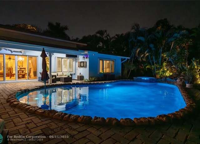 Property at 2432 NE 22nd Ave, Lighthouse Point, FL 33064, 4 beds, 4 baths
