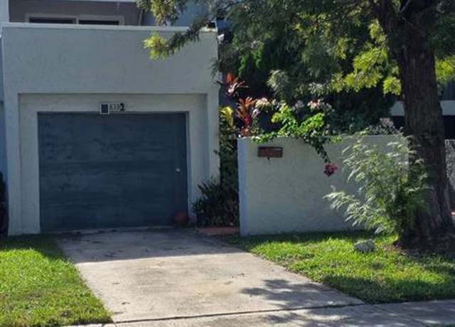Property at 1833 NW 58th Ave #30, Fort Lauderdale, FL 33313, 3 beds, 2.5 baths