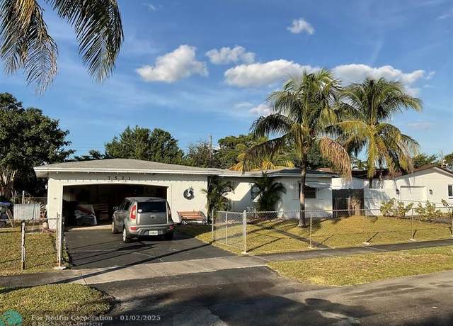 Property at 7521 Grant Ct, Hollywood, FL 33024, 3 beds, 2 baths