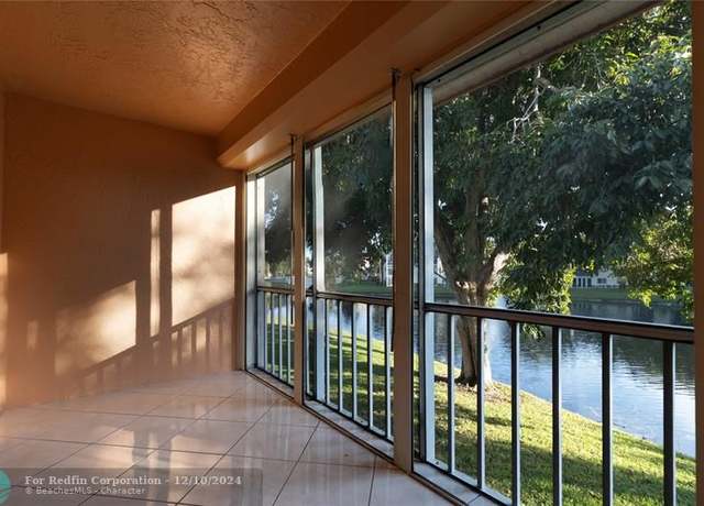 Property at 1202 Bahama Bnd Unit I2, Coconut Creek, FL 33066, 2 beds, 2 baths