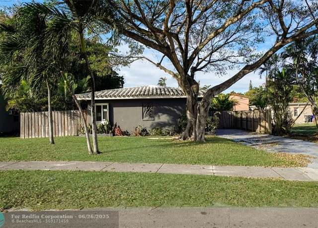 Property at 1955 Thomas St, Hollywood, FL 33020, 2 beds, 2 baths